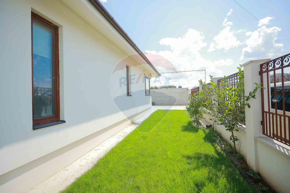 Casă modernă cu 4 camere de închiriat în Sântandrei - smart home