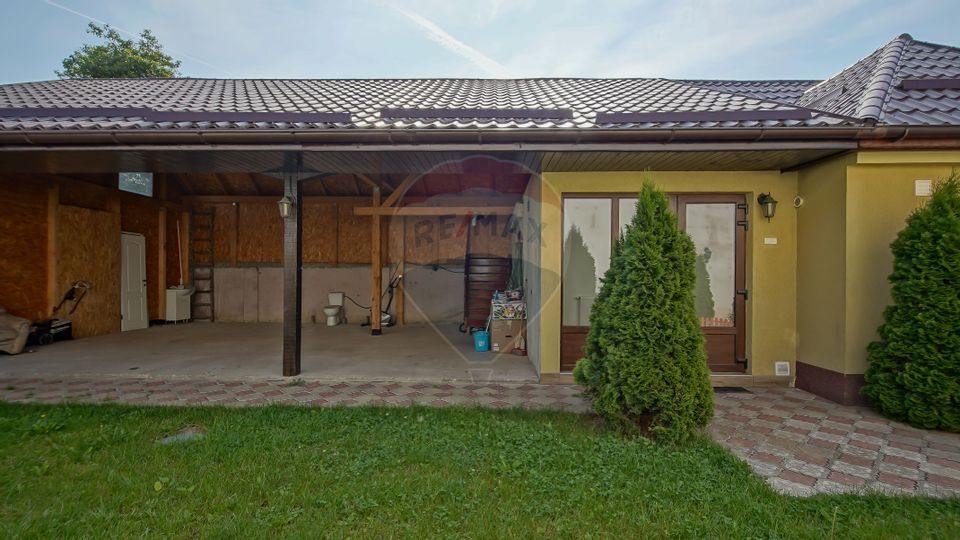 8 room House / Villa for sale, Aurel Vlaicu area