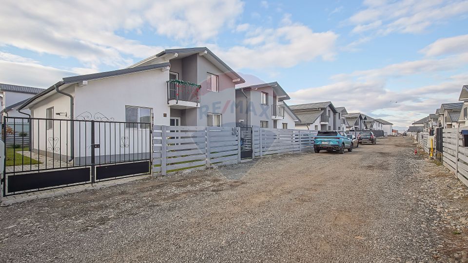 Comision 0%! Casa mobilată și utilată Izvor | toate utilitatile