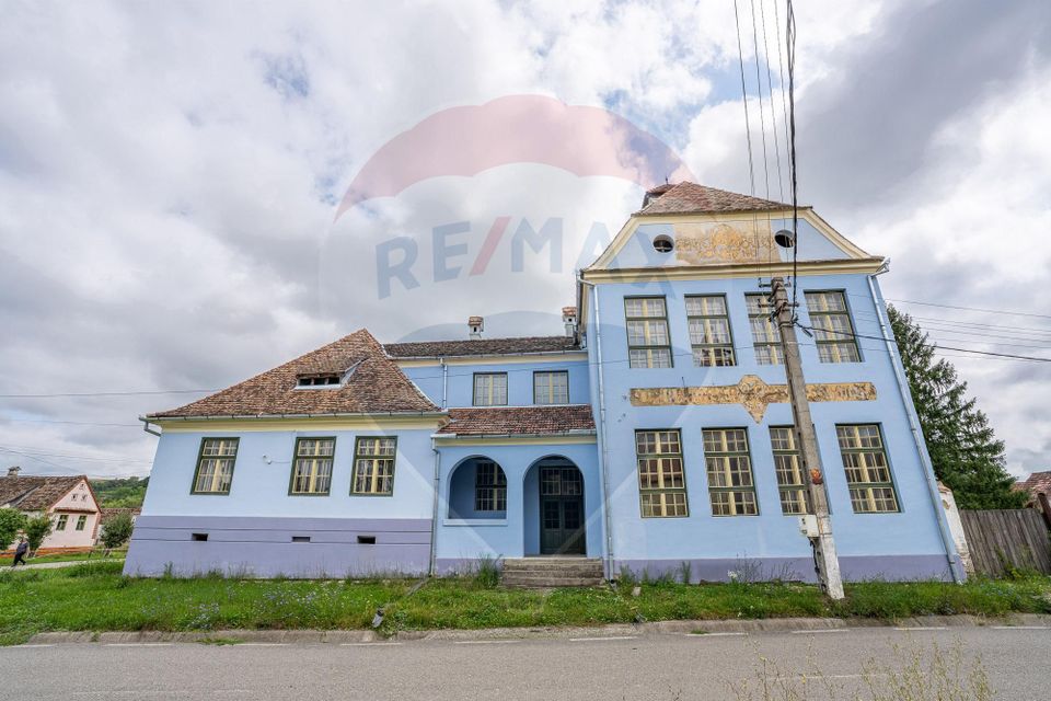 Fostă școală săsească semnată de Fritz Balthes – Bruiu, Sibiu