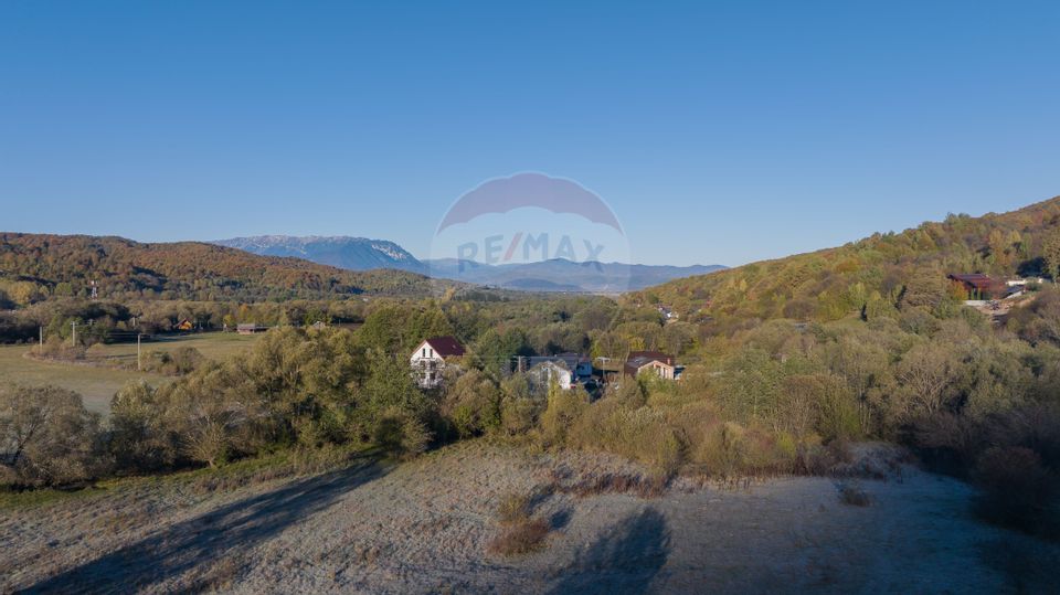 Land 675sqm Rasnov / Aleea Fara nume