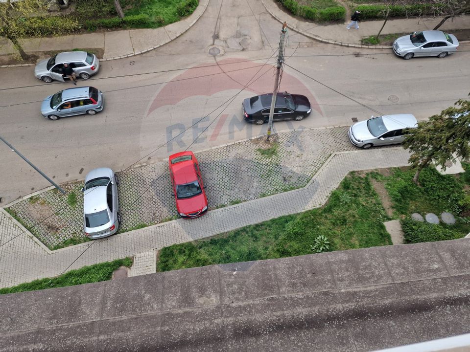Apartament cu 3 camere de vânzare în zona Stefan cel Mare