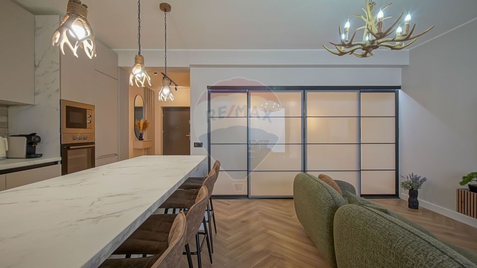 !! VANDUT !! Apartament elegant, complet mobilat Avram Iancu, Brașov