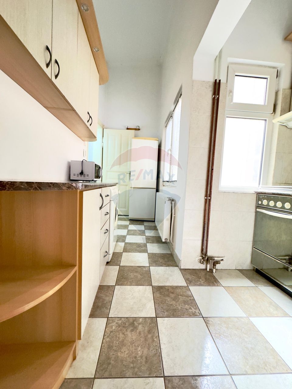 Apartament cu 2 camere de vânzare în zona Ultracentral
