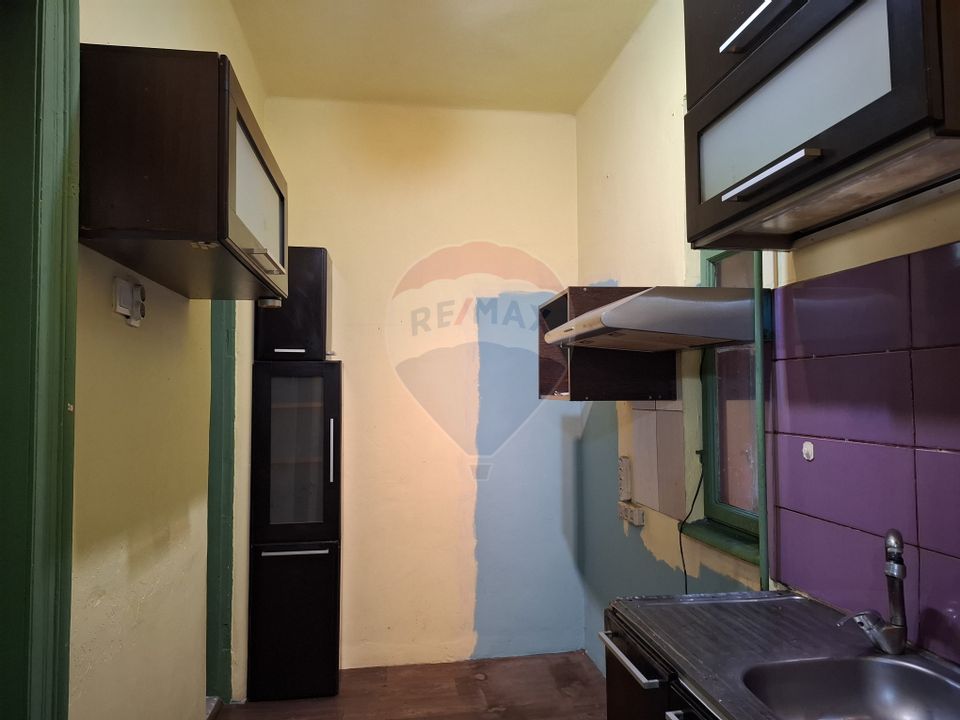 Vanzare casa 2 camere, partial renovata, Bd. Pieptanari