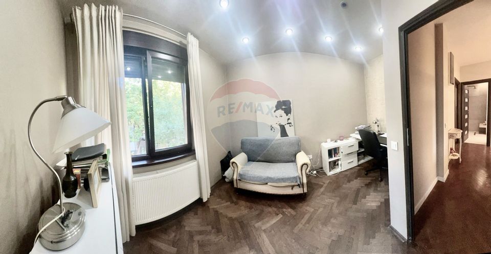 5 room House / Villa for sale, Primaverii area