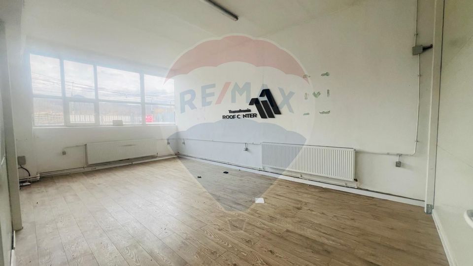 350sq.m Industrial Space for rent, Periferie area