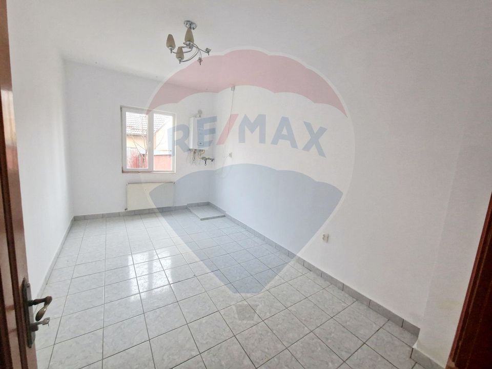 8 room House / Villa for rent, 1 Mai area