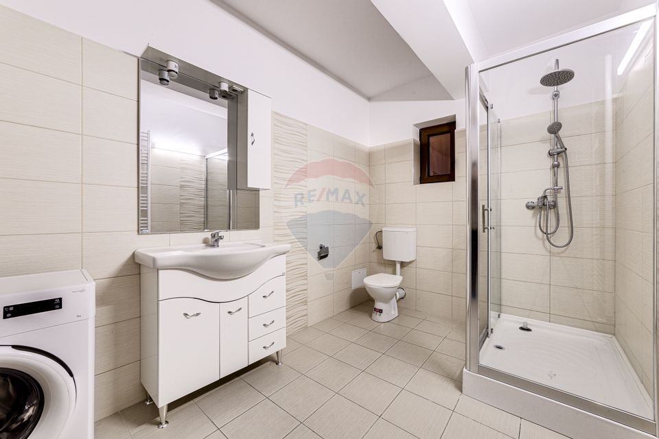 Apartament cu 3 camere zona Intim