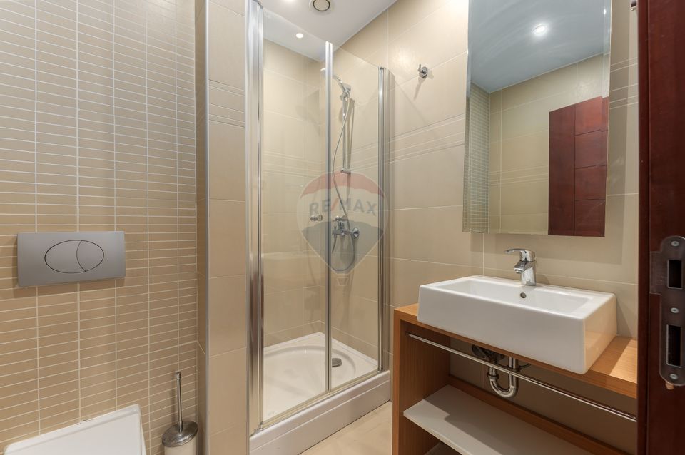 De vanzare | Apartament 3 camere 100 mp, balcon 8 mp | InCity
