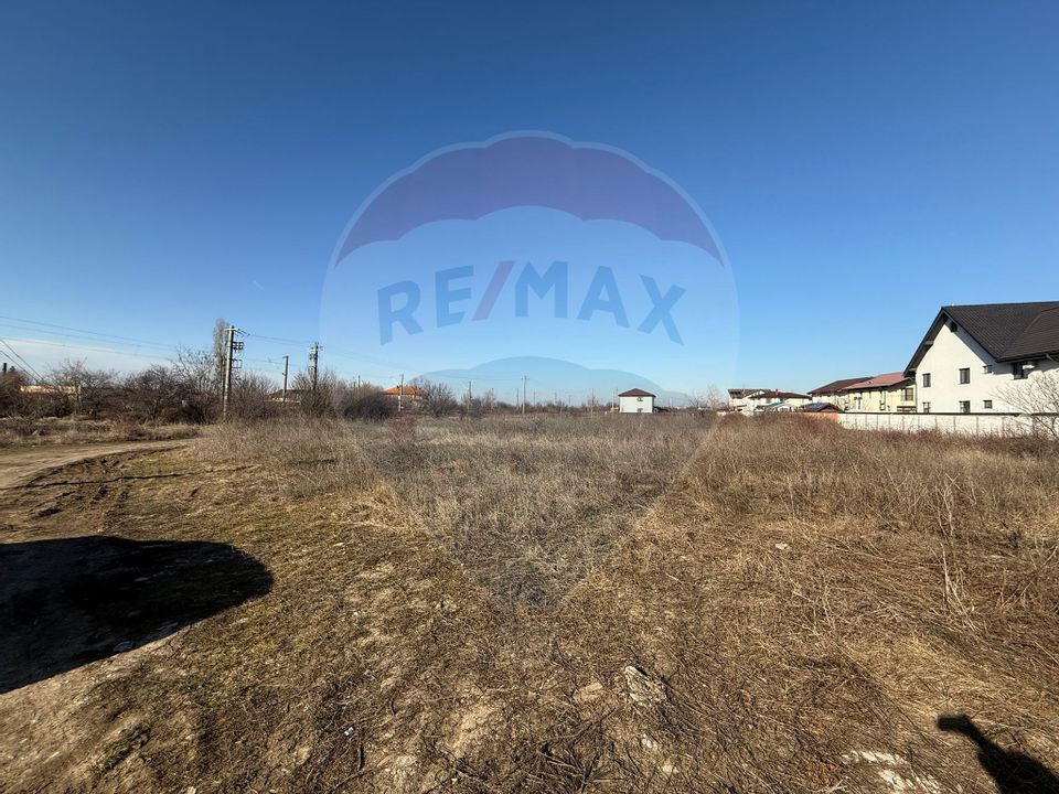 Land 3,300sqm Otopeni / Strada Mihai Viteazul