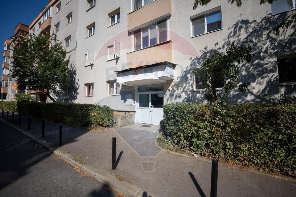 Apartament elegant si spatios, 4 camere, 2 parcari, Racadau!