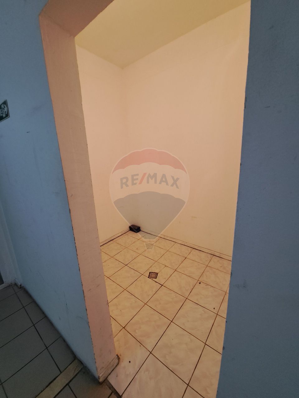 160sq.m Commercial Space for rent, 1 Mai area