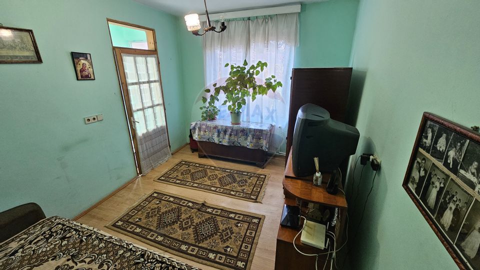 Casă / Vilă Bariera Valcii