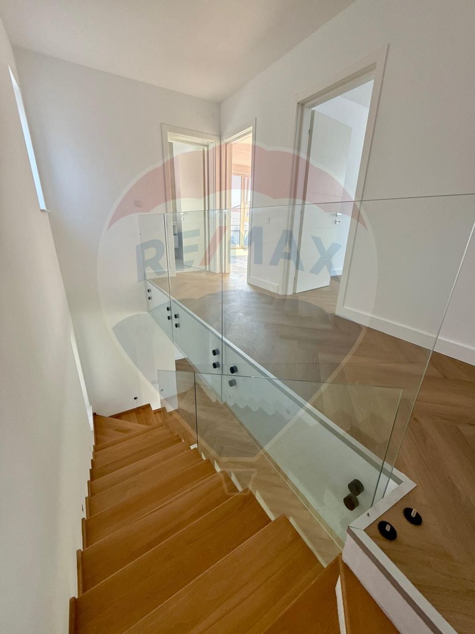 4 room House / Villa for sale