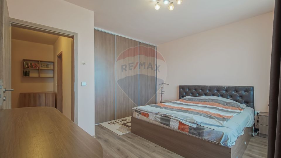 !!  VANDUT !!  Apartament de 3 camere, Tractorul, Brașov