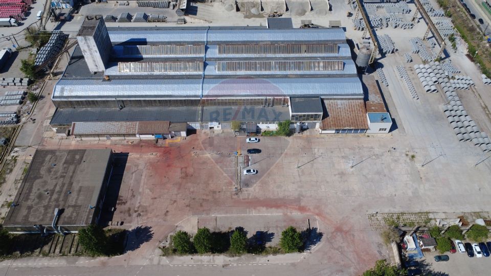 Teren industrial 35.000 mp cu hale de productie Craiova