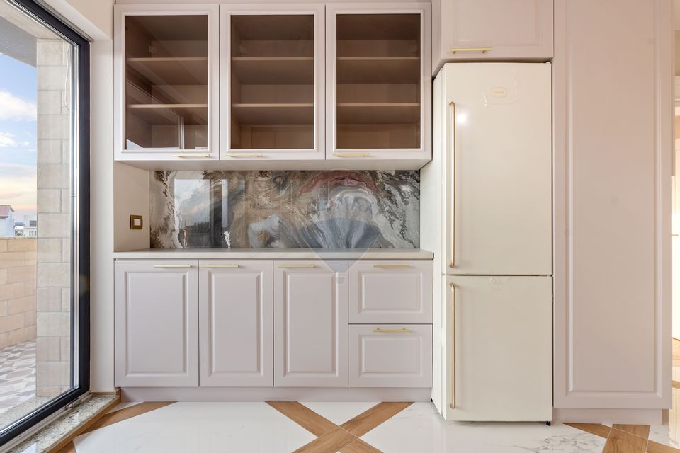 Penthouse unic pe două niveluri - saună și bucătărie exterioară