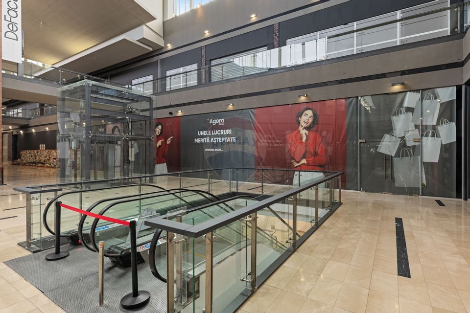 Închiriere spații comerciale flexibile în Agora Mall, de la 15 €/mp