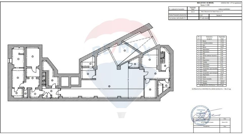 For sale in Unirii area - 1,650sqm office space