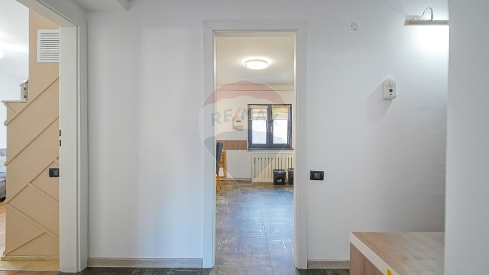 Comision 0 %! Apartament cu 4 camere de vânzare! Movilei