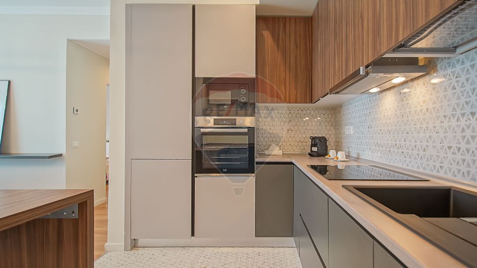 2 Camere Premium ONE66 | Vedere Tâmpa | Comision 0%