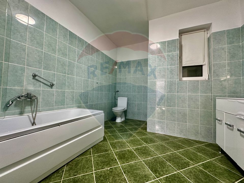 Casă / Vilă cu 7 camere de vânzare în zona Elisabetin