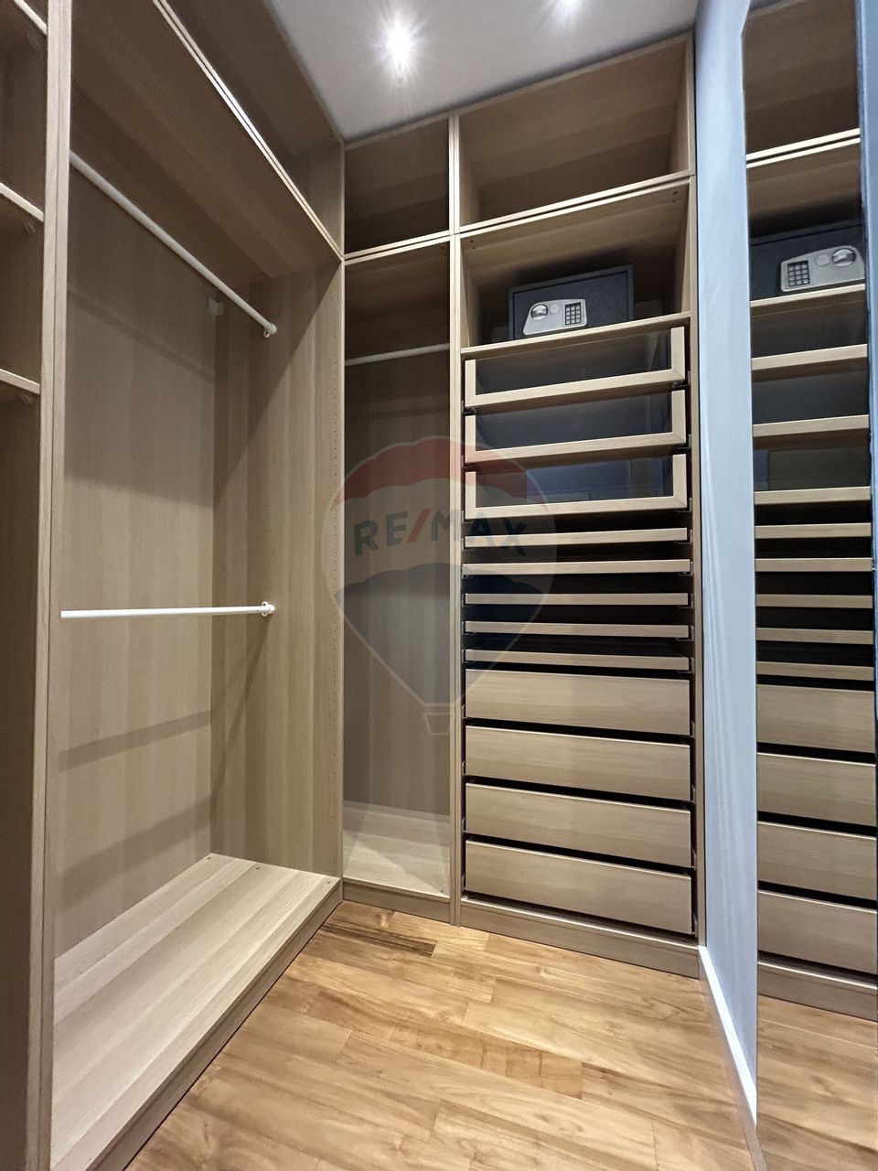 4 room Apartment for rent, Herastrau area