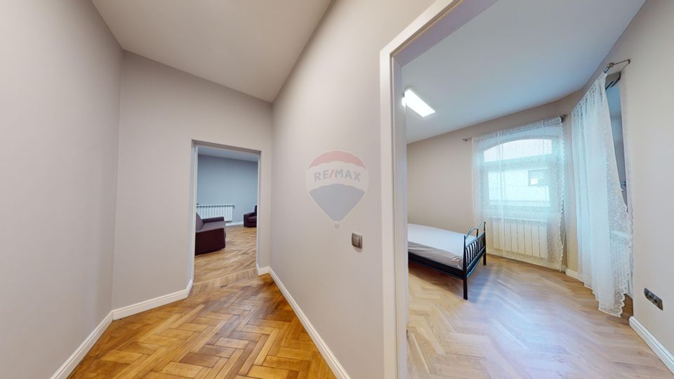 Apartament frumos renovat cu 2 camere de vânzare în zona Ultracentrala