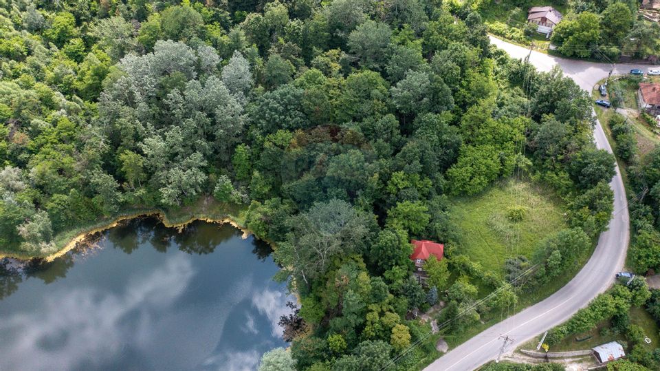 Buildable land in Romania – Tourist and holiday destination near lake