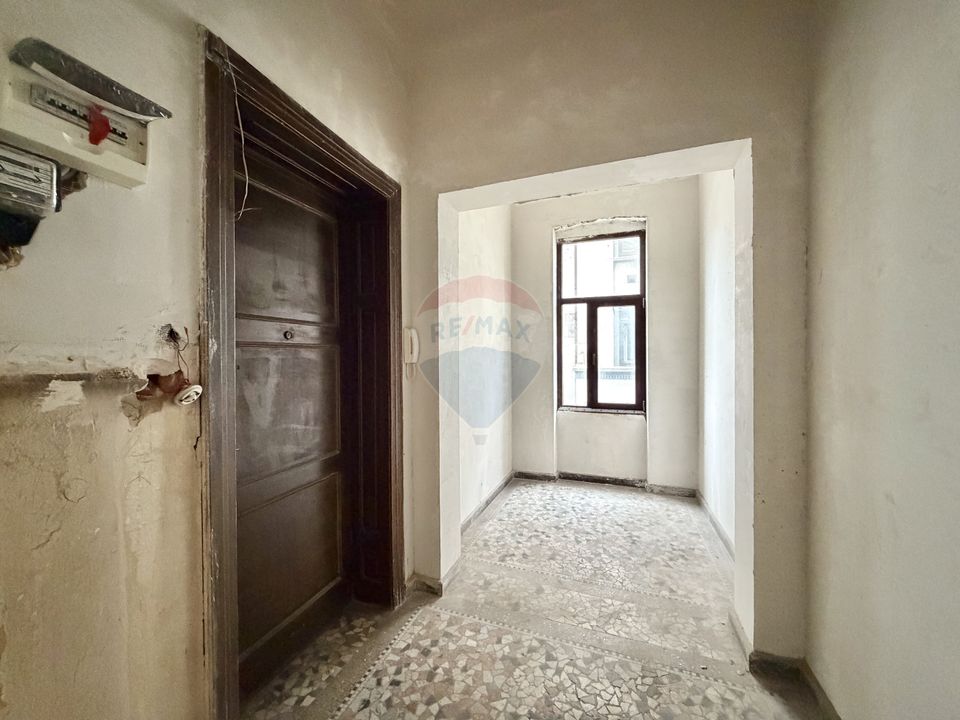 Un apartament cu poveste, în inima Bucureștiului interbelic