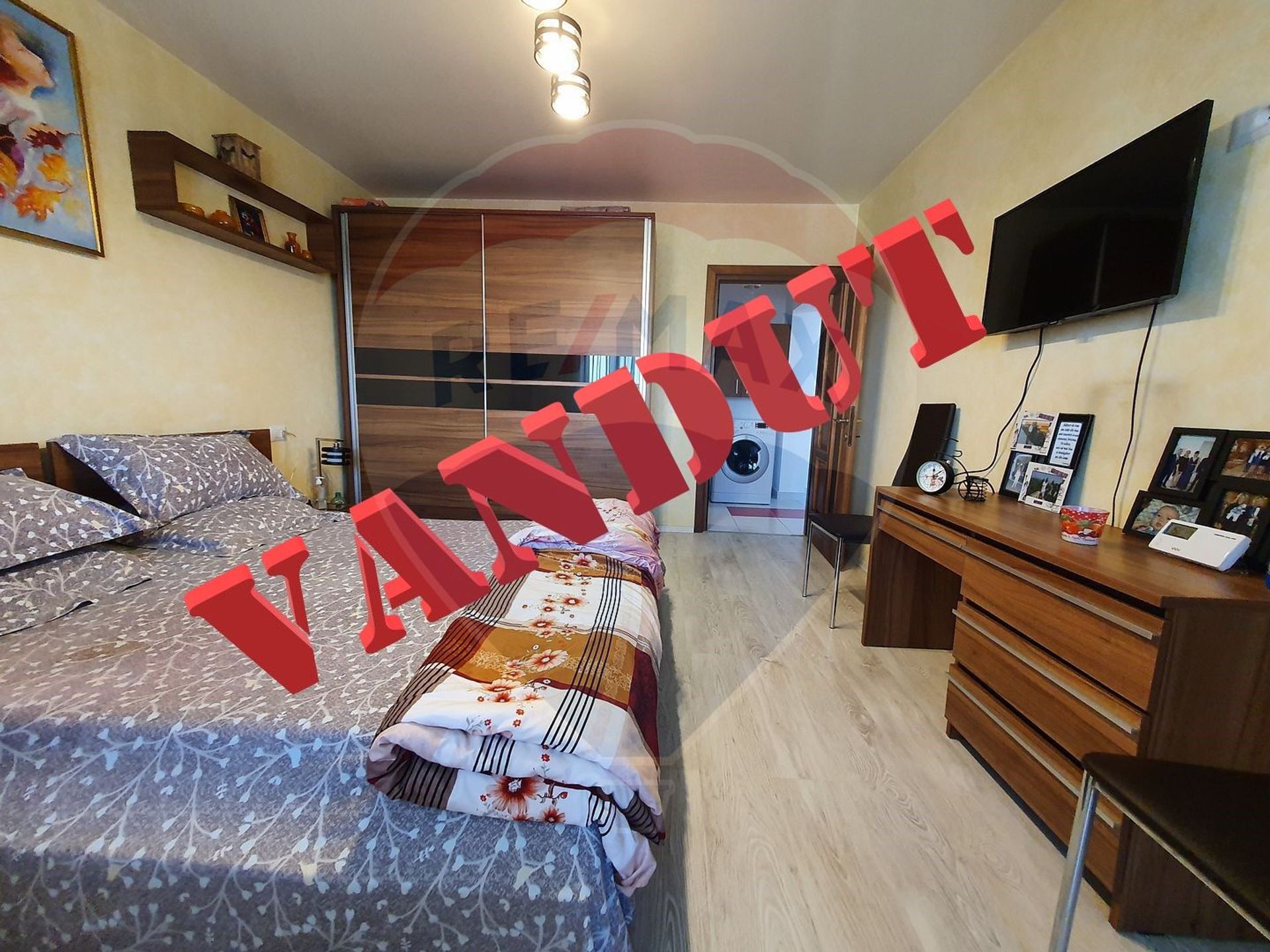 Apartament 3 camere vanzare in bloc de apartamente Vrancea, Focsani, Obor