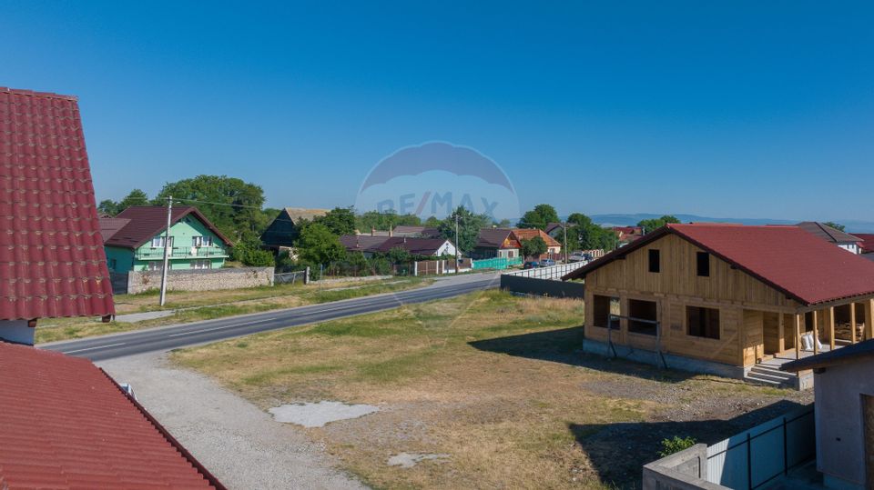 Proiectul Tău de Vis Începe Aici – Casă Nouă, 588 mp Teren, Cărpiniș