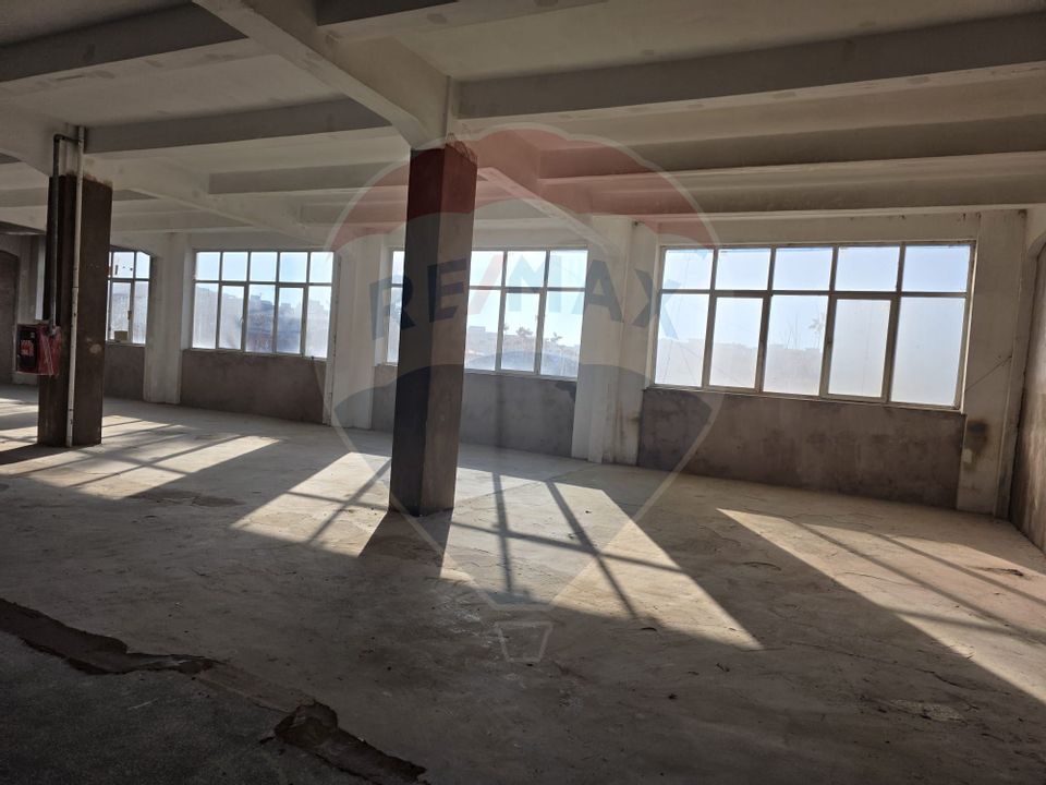 Spații 200/430 mp lift marfa Baicului platforma industriala