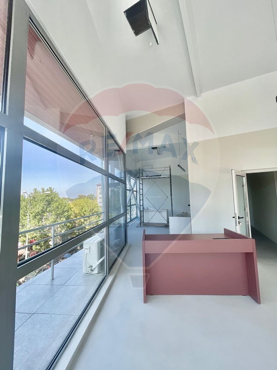 520sq.m Commercial Space for sale, Colentina area