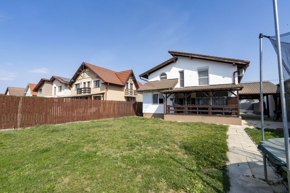 6 room House / Villa for sale