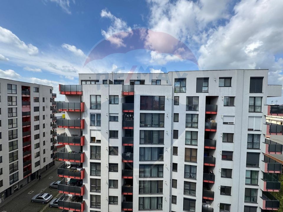 Apartament cu 3 camere  la ARED( cu loc de parcare)