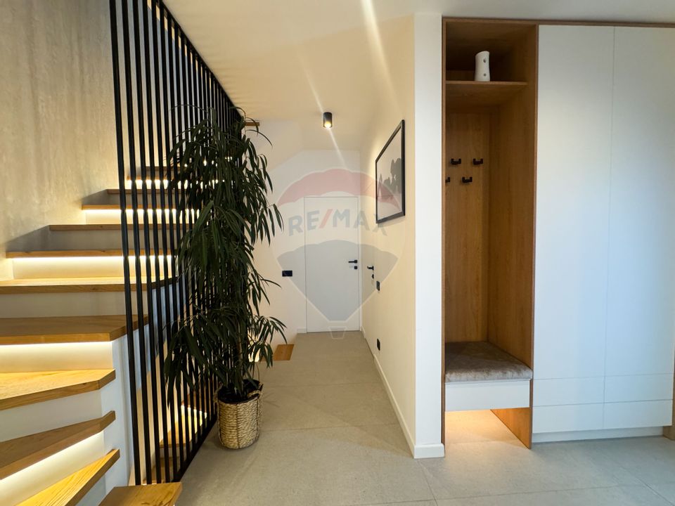 Eleganță, confort, și priveliște panoramică - Casă premium, Voroneț