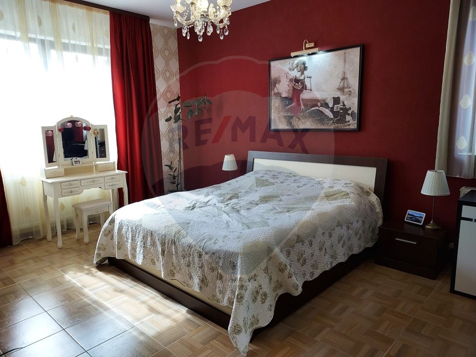 5 room House / Villa for sale