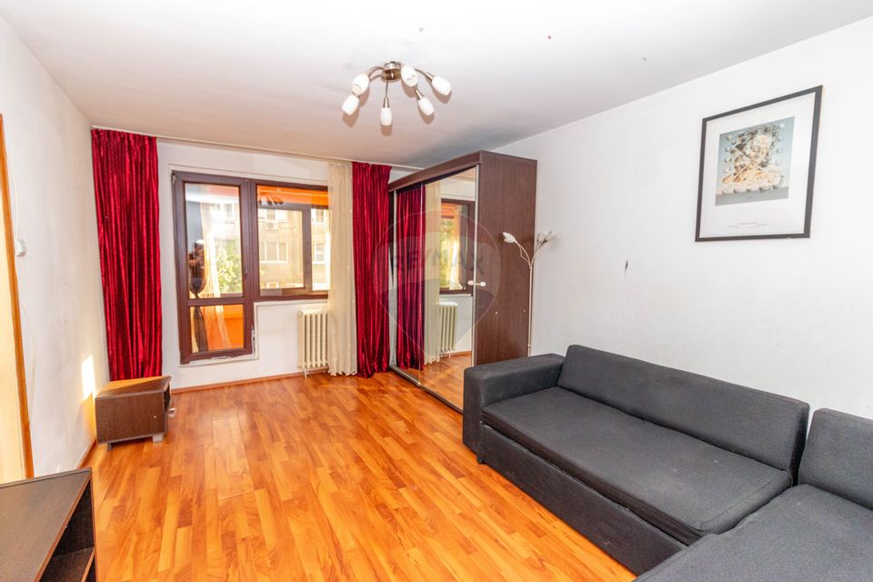 Apartment 2 rooms, near the subway Pacii, 0 Commission