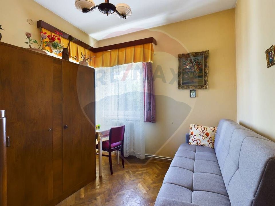 3 room Apartment for sale, Florilor area
