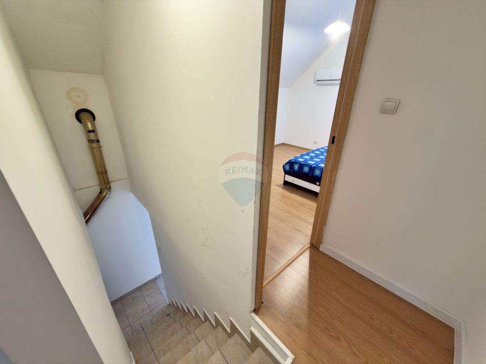 Casă cu 3 camere de vânzare în zona 3 Insule, Arad