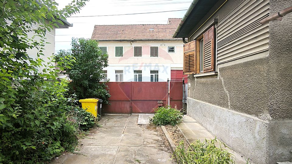 Casă pe un nivel in Medias, teren 533 mp, curte dreapta