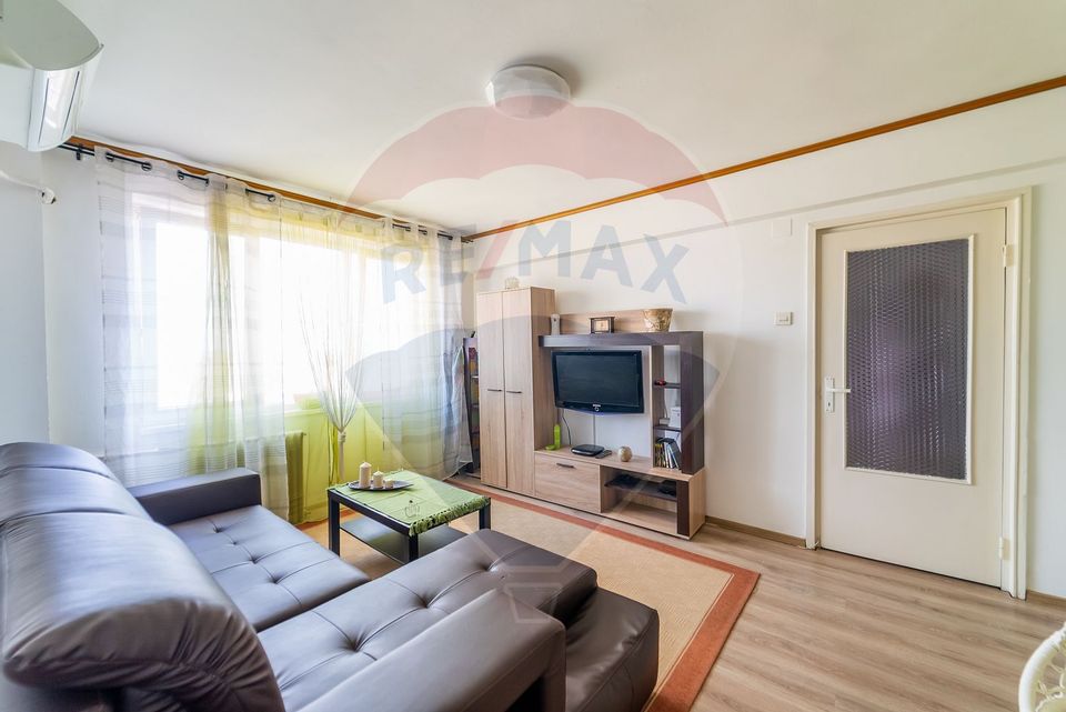 Apartament cu 3 camere de închiriat în zona centrala