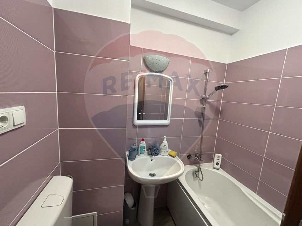 90sq.m Office Space for rent, Central area