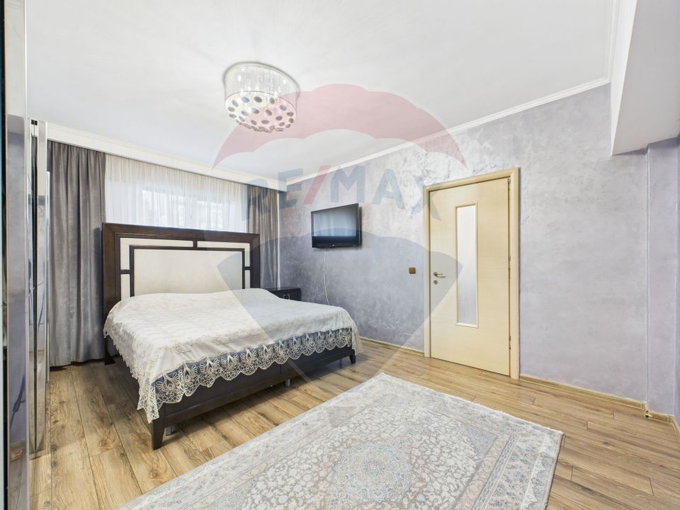 Apartament spatios 4 camere | 122 mp | Damaroaia