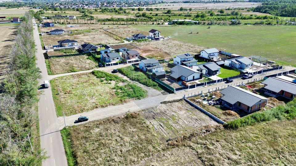 Land 593sqm Vanatori / Strada Salciei