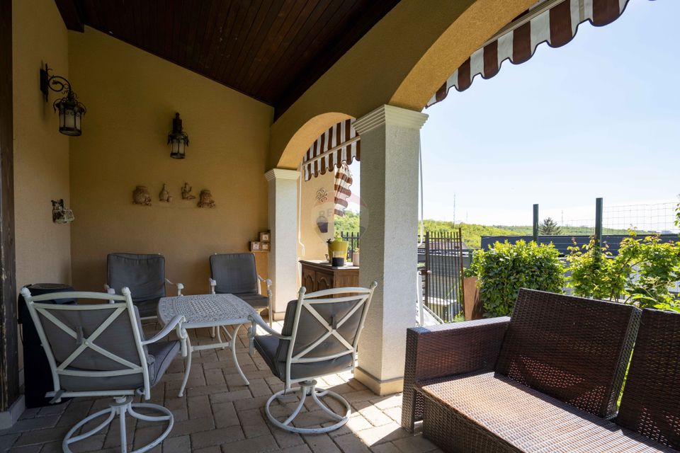 5 room House / Villa for sale, Dealuri Oradea area