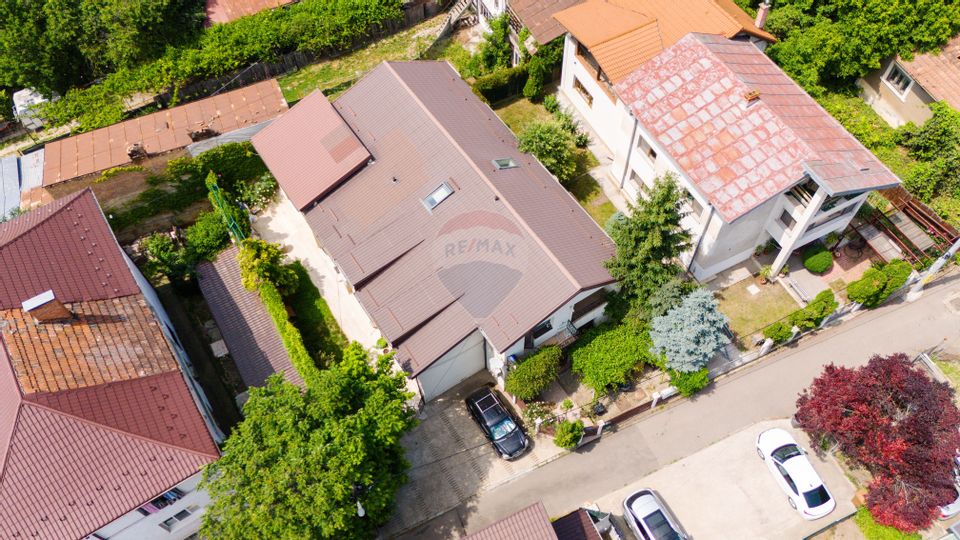 Apartament 3 camere pe strada Păcurari