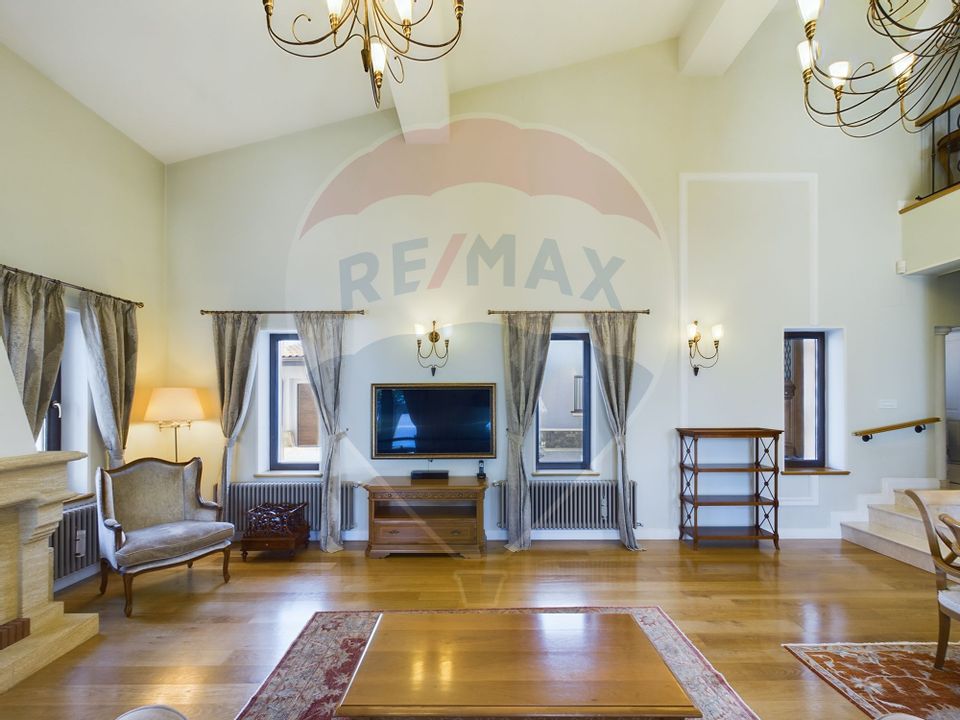 Unique Opportunity: Luxury House with Pool and Premium Finishes